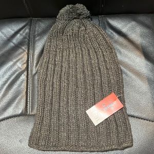 SIJJL Cable Knit Pom Hat NWT